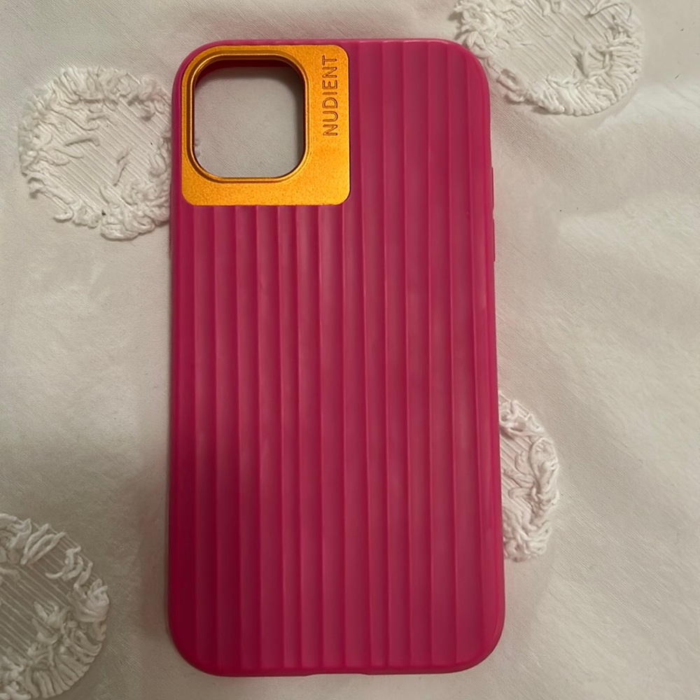 Nudient iPhone 11 case